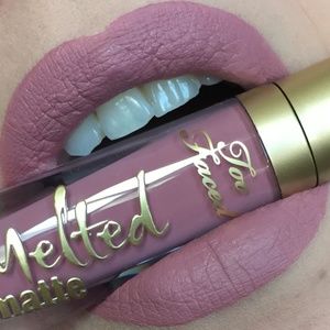 Too Faced Melted Matte Lipstick "Queen B"